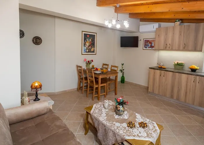 Nefeli Seaview Аргостолион